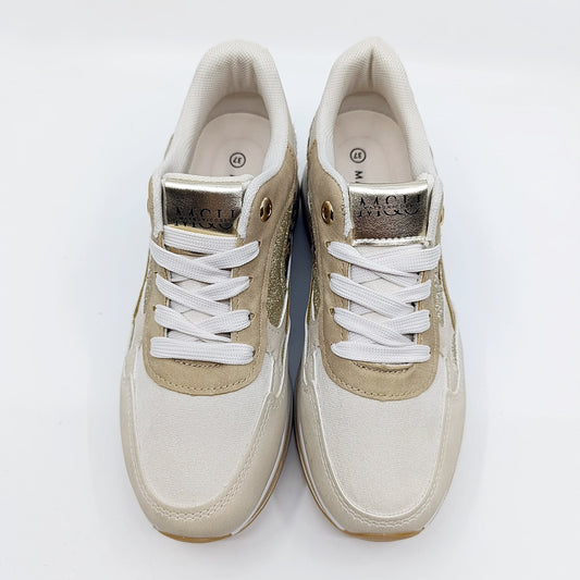 Moderne bež ženske tenisice s bijelim i zlatnim akcentima