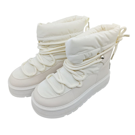 bijele zenske gleznajce s krznom zimske