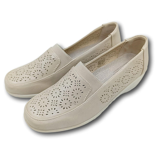 comfort loafers wedge heel laser cut