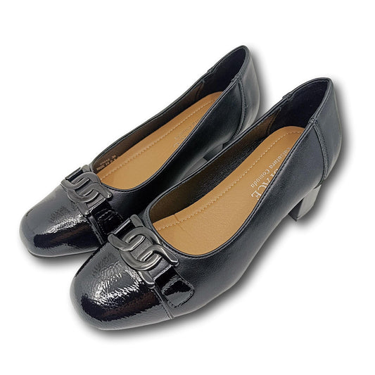 crne lakirane cipele petom elegantne