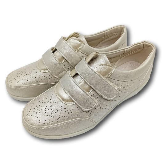 elegantne bez slip on mokasine