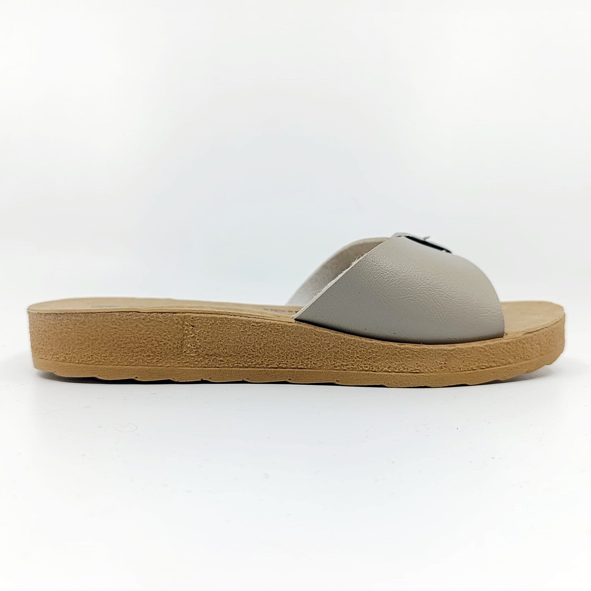 ljetne natikace s umjetnim materijalima gezer