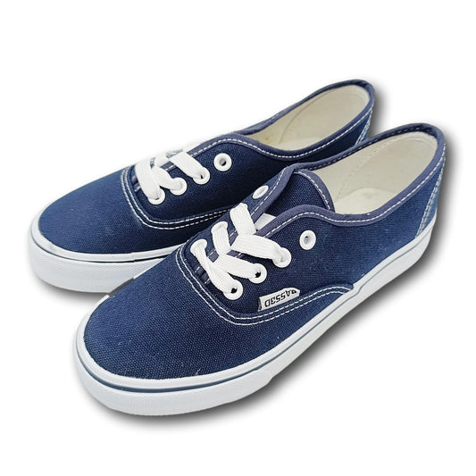 modne ljetne tenisice tamno plavo platno bok