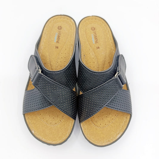 udobne kozne papuce s cicak trakom perforacije crne