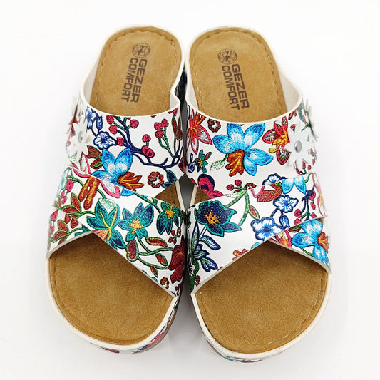 udobne natikace za zene sa povisenom petom i cvjetnim dezenom