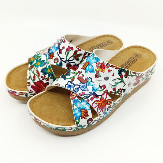 zenske anatomske natikace povisena peta sareno cvijece