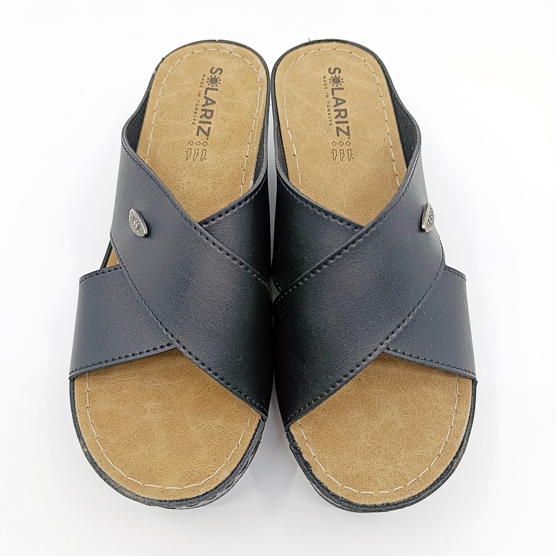 zenske natikace crne sportski stil