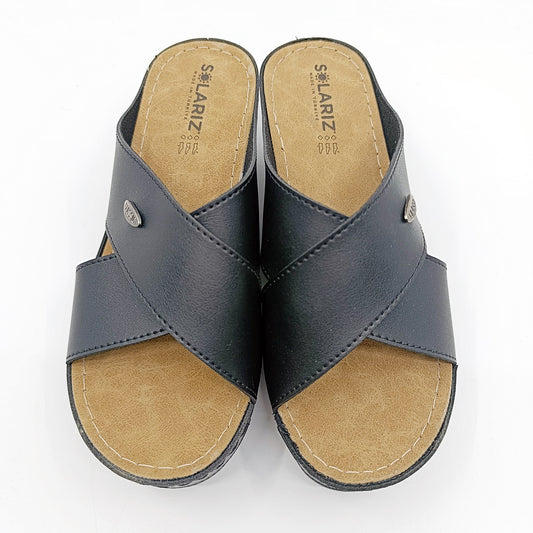 zenske natikace crne sportski stil