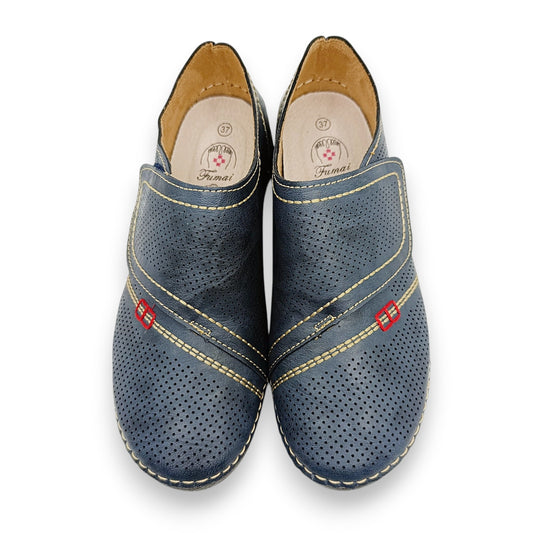 lagane zenske plave cipele perforacija cicak bocni pogled