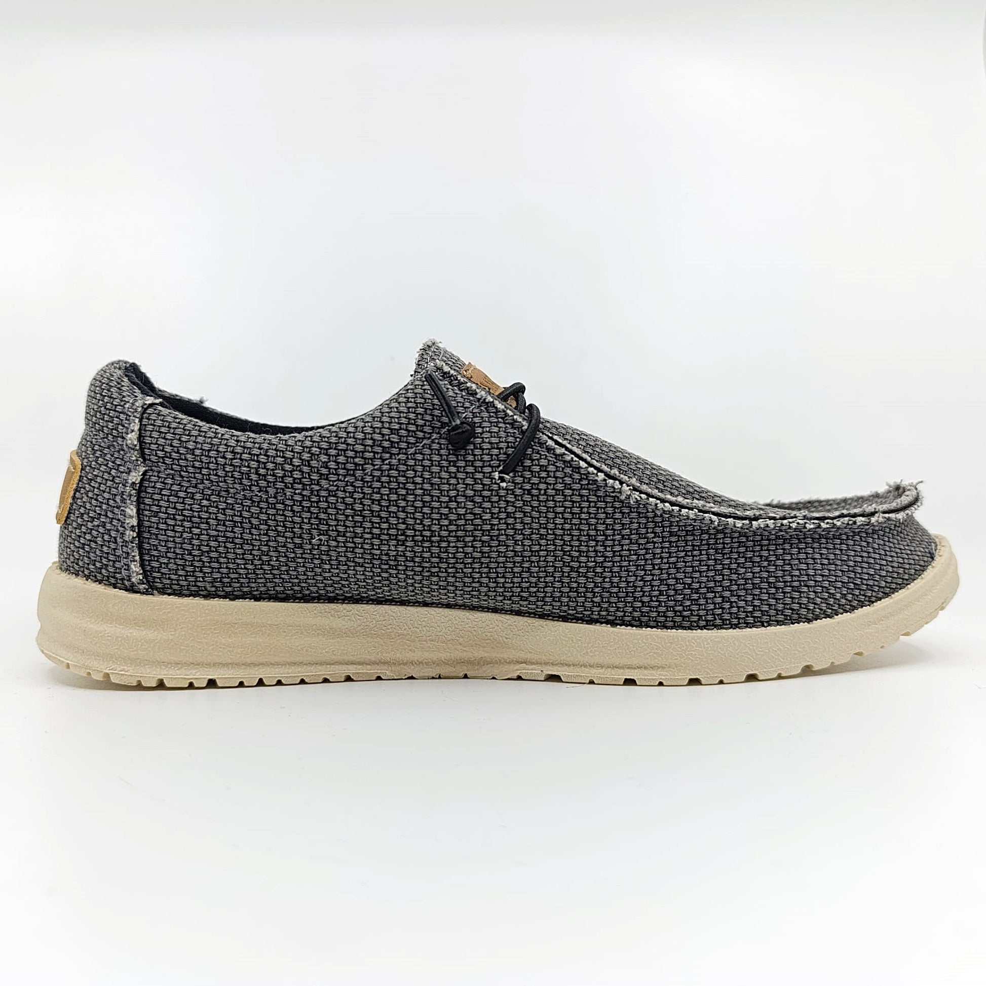 trend 2025 muske ljetne cipele sive spagerice casual look