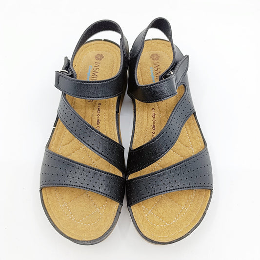 udobne sandale za starije žene